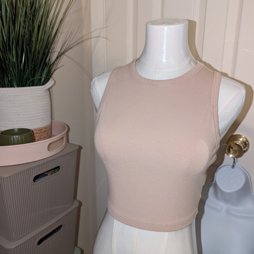 🔥2 Sleeveless High-Neck Ribbed Tank Tops - Pink & Tan - Picture 6 of 6